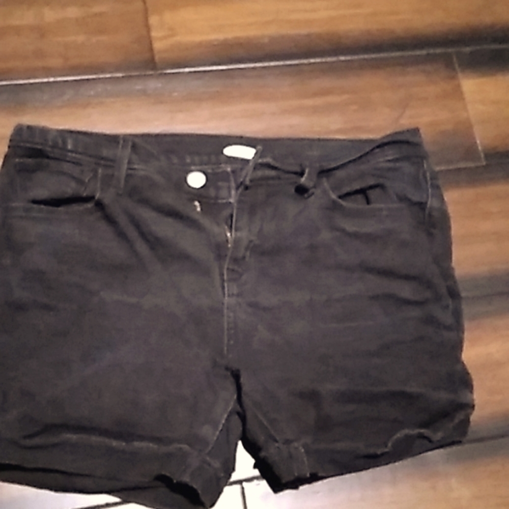 Black Jean shorts with front and back pockets from Old Navy